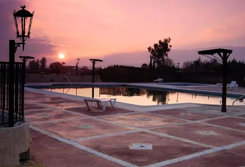 فندق ريفى Rural El Cortijo