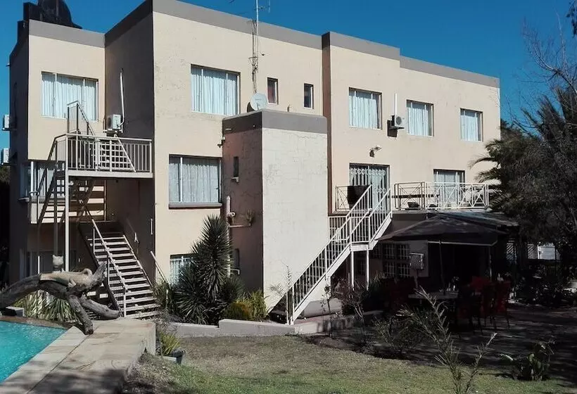 Villa Via Hotel Midrand