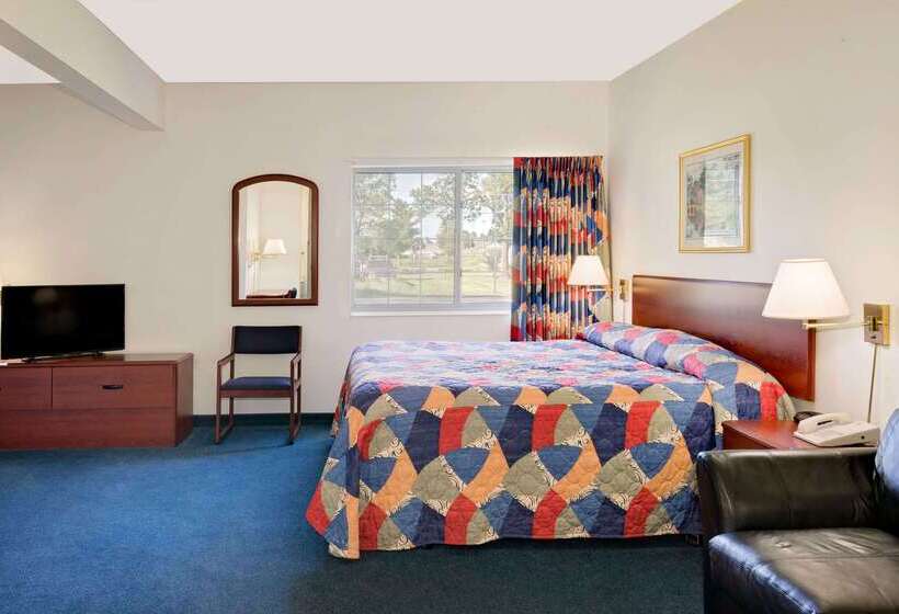 汽车旅馆  Super 8 By Wyndham Emmetsburg