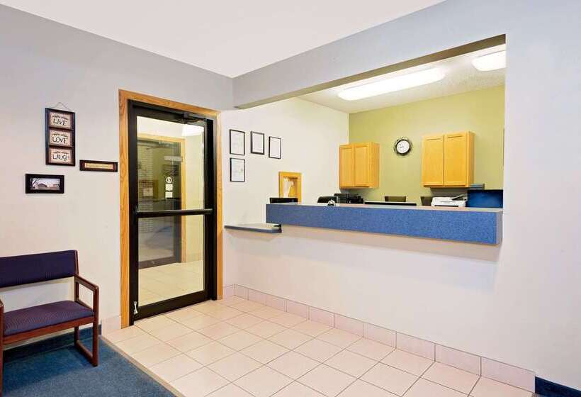 汽车旅馆  Super 8 By Wyndham Emmetsburg