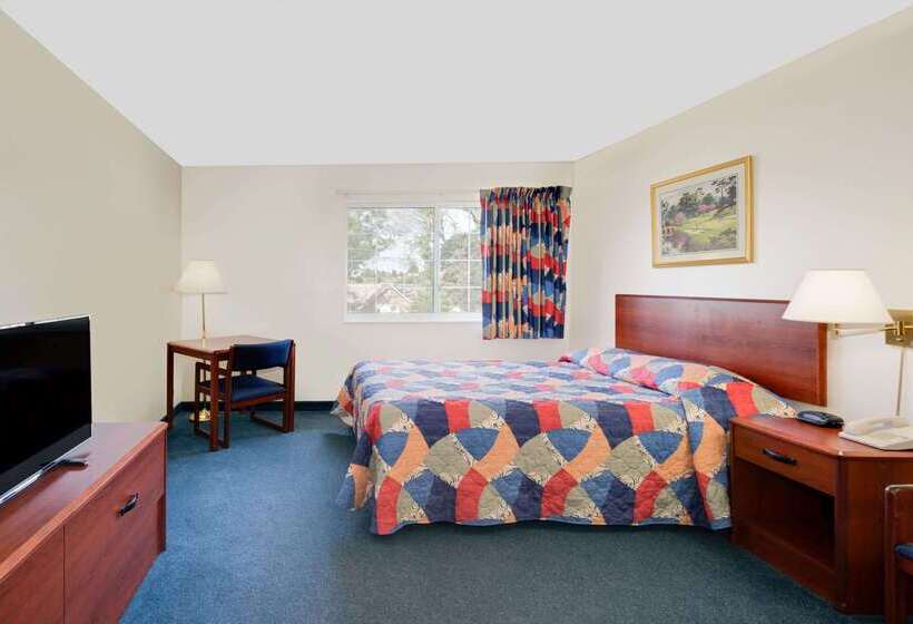 汽车旅馆  Super 8 By Wyndham Emmetsburg