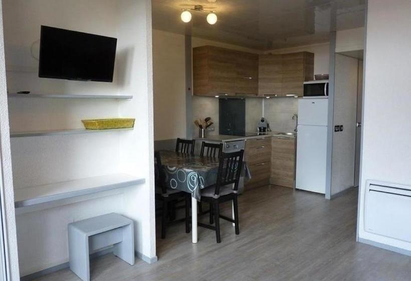 Charmant T2 Rénové Avec Balcon Sud Et Vue Pistes Au Cœur De Plagne Bellecôte Fr 1 351 108