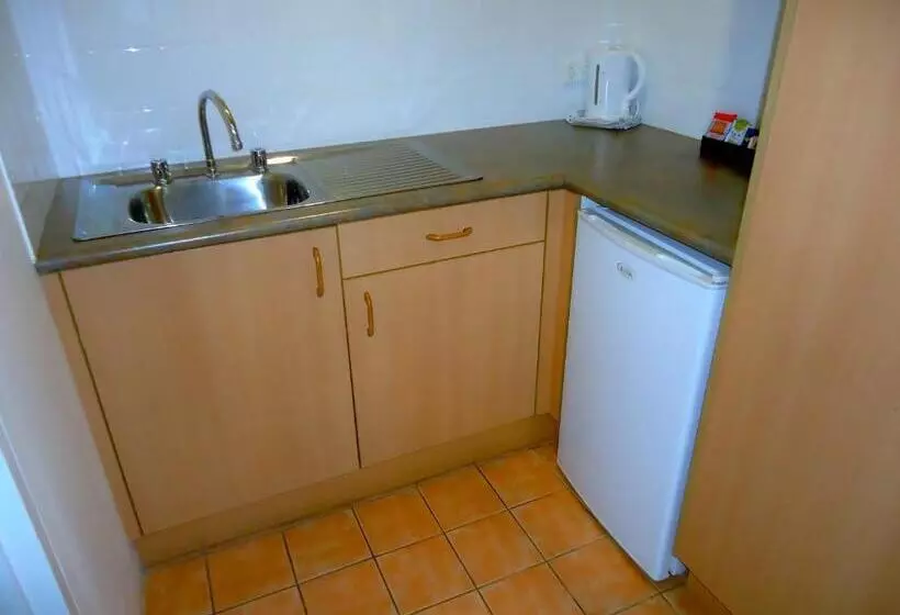 Hotel Aston Hill Motor Lodge