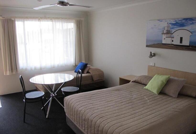 בית מלון כפרי Aston Hill Motor Lodge