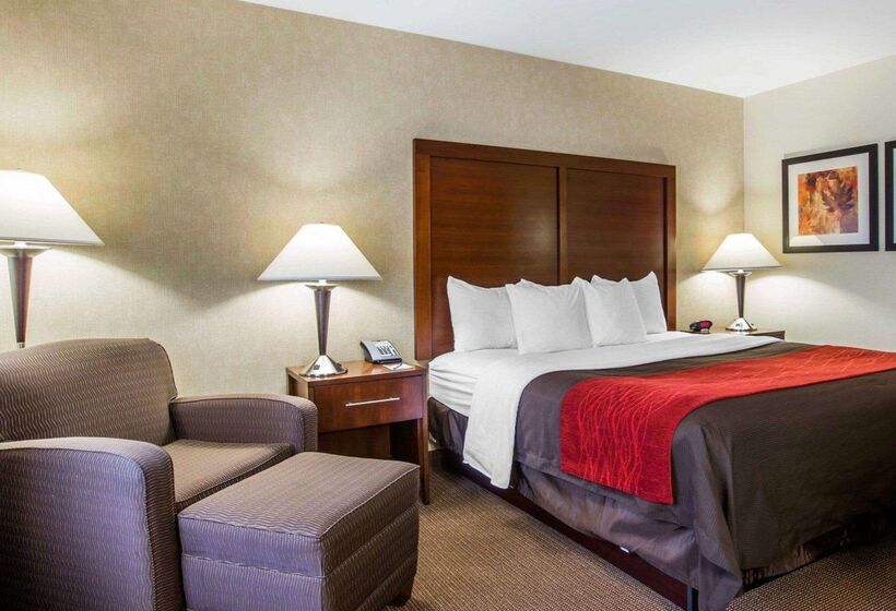 בית מלון כפרי Comfort Inn & Suites Adj To Akwesasne Mohawk Casino