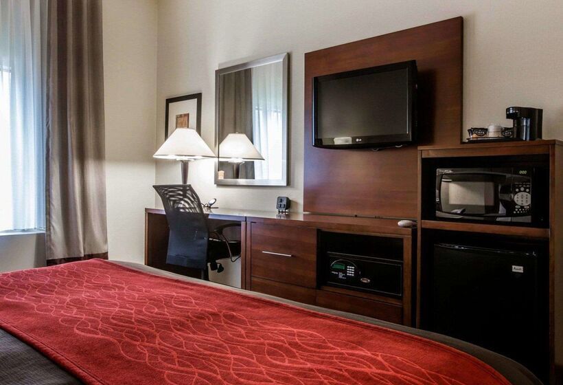 בית מלון כפרי Comfort Inn & Suites Adj To Akwesasne Mohawk Casino