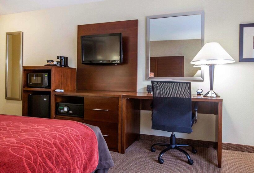 בית מלון כפרי Comfort Inn & Suites Adj To Akwesasne Mohawk Casino