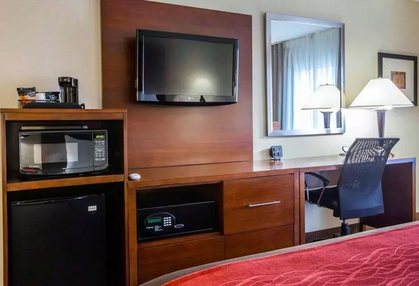 Hotel Comfort Inn & Suites Adj To Akwesasne Mohawk Casino