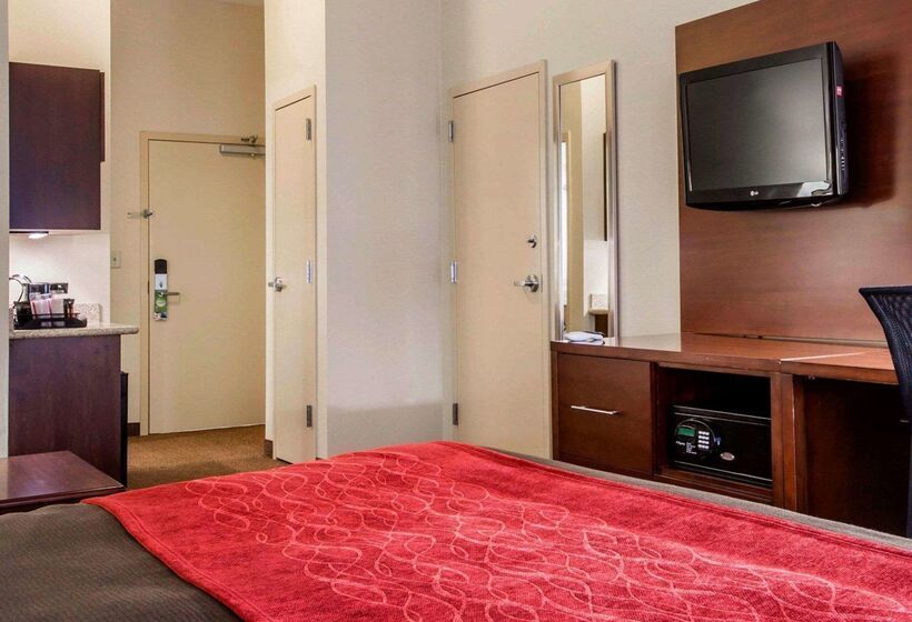 בית מלון כפרי Comfort Inn & Suites Adj To Akwesasne Mohawk Casino