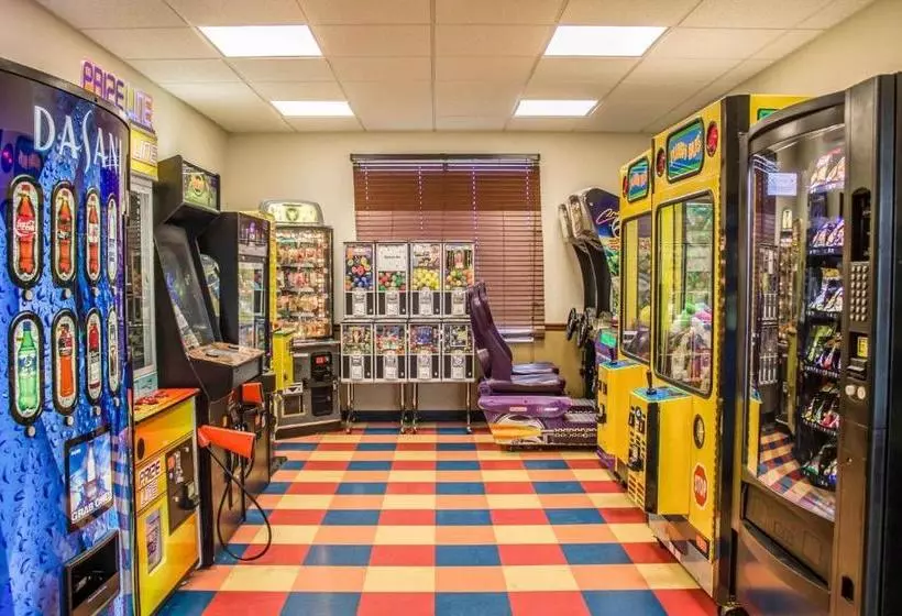 ホテル Comfort Inn & Suites Kent University Area