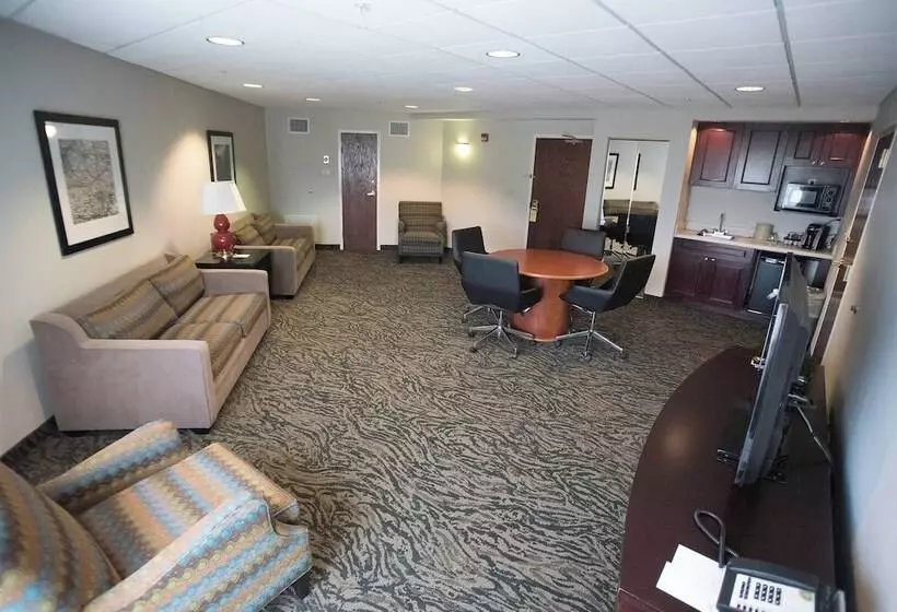 בית מלון כפרי Courtyard By Marriott Hickory