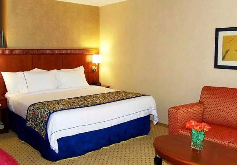 Отель Courtyard By Marriott Seattle Kirkland