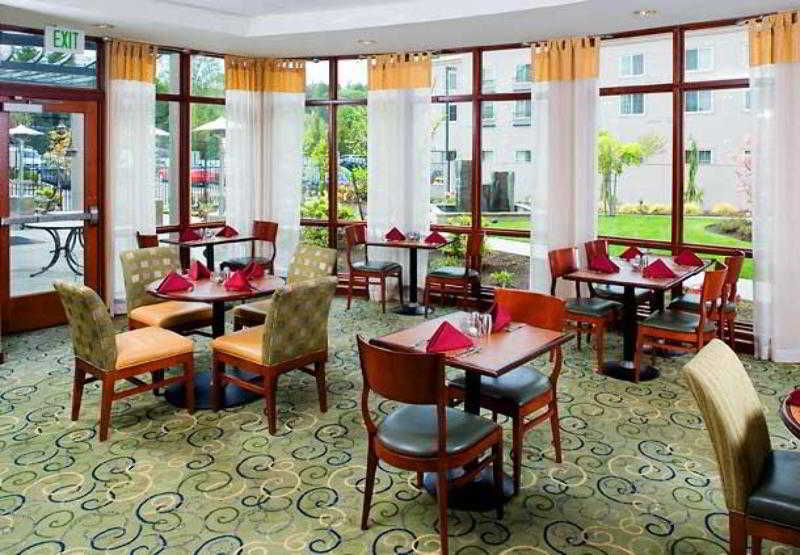 ホテル Courtyard By Marriott Seattle Kirkland