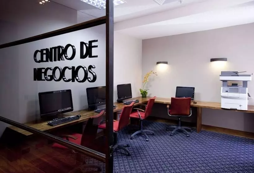 Hotel Estelar Parque De La 93