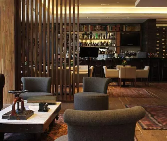 Hotel Estelar Parque De La 93