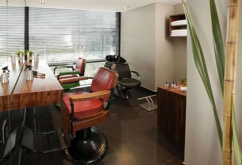 בית מלון כפרי Estelar Parque De La 93