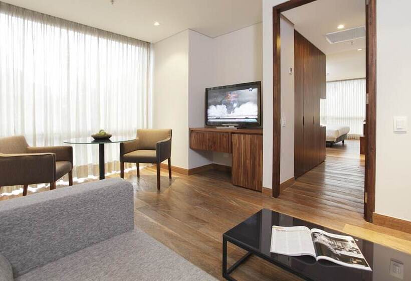 בית מלון כפרי Estelar Parque De La 93