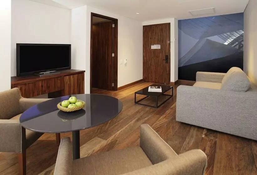 Hotel Estelar Parque De La 93