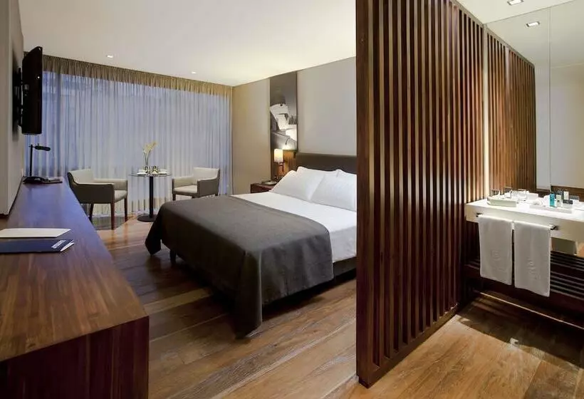 Hotel Estelar Parque De La 93