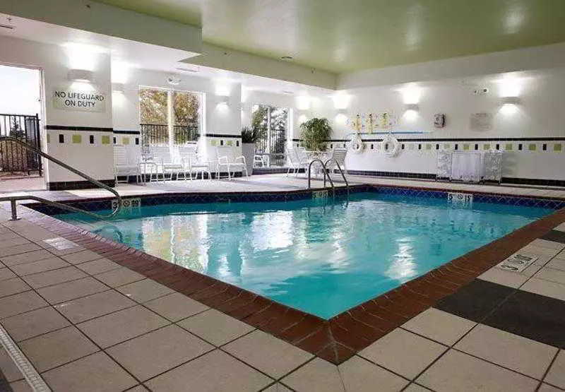 Отель Fairfield Inn And Suites Flint Fenton