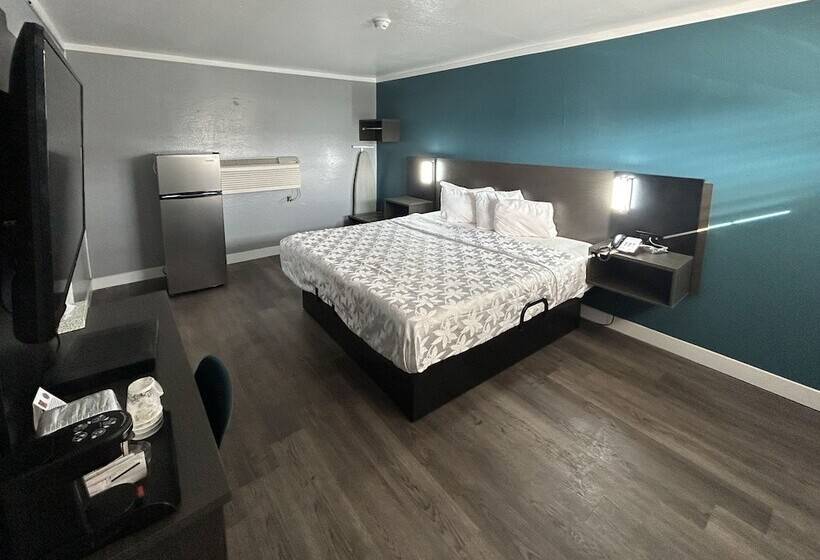 酒店 Studio 6 Suites Madera, California   Yosemite