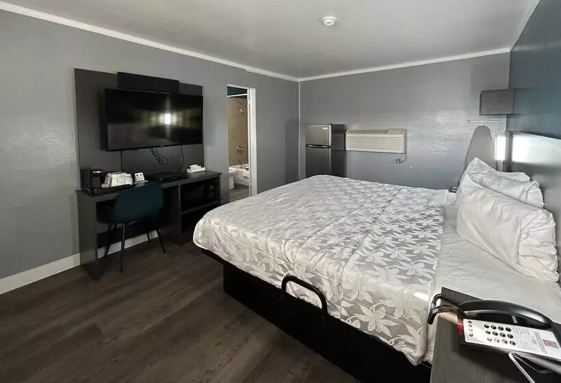 酒店 Studio 6 Suites Madera, California   Yosemite