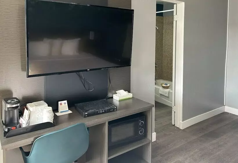 酒店 Studio 6 Suites Madera, California   Yosemite