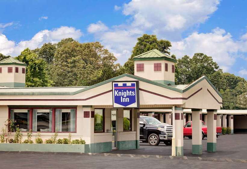 ホテル Knights Inn Madison Heights