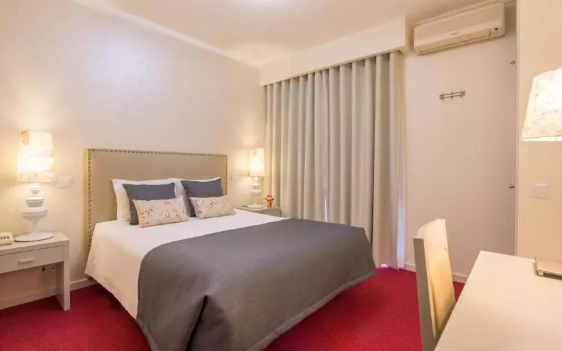 Отель Lagoa Dos Pastorinhos