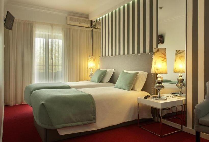 هتل Lagoa Dos Pastorinhos