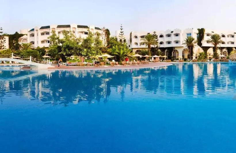 Отель Mahdia Beach & Aqua Park