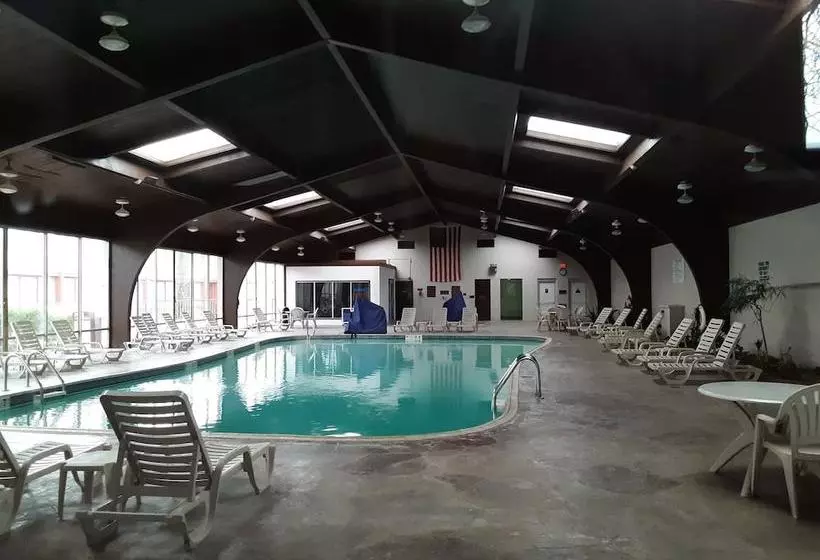 호텔 Norwood Inn Hudson Akron North