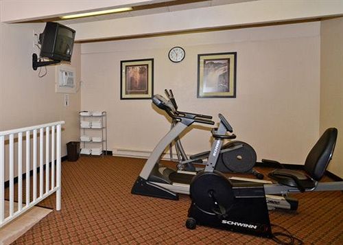 فندق Quality Inn Lake Of The Ozarks