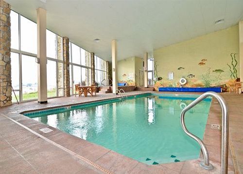 فندق Quality Inn Lake Of The Ozarks