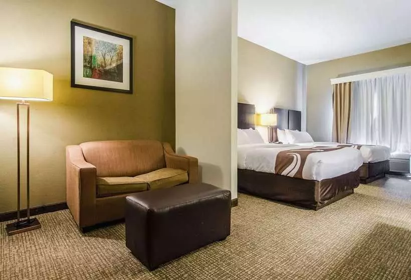 בית מלון כפרי Quality Suites