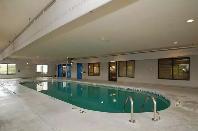 בית מלון כפרי Quality Suites