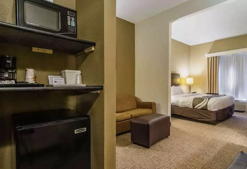 בית מלון כפרי Quality Suites