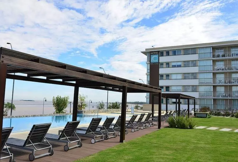 Real Colonia Hotel & Suites