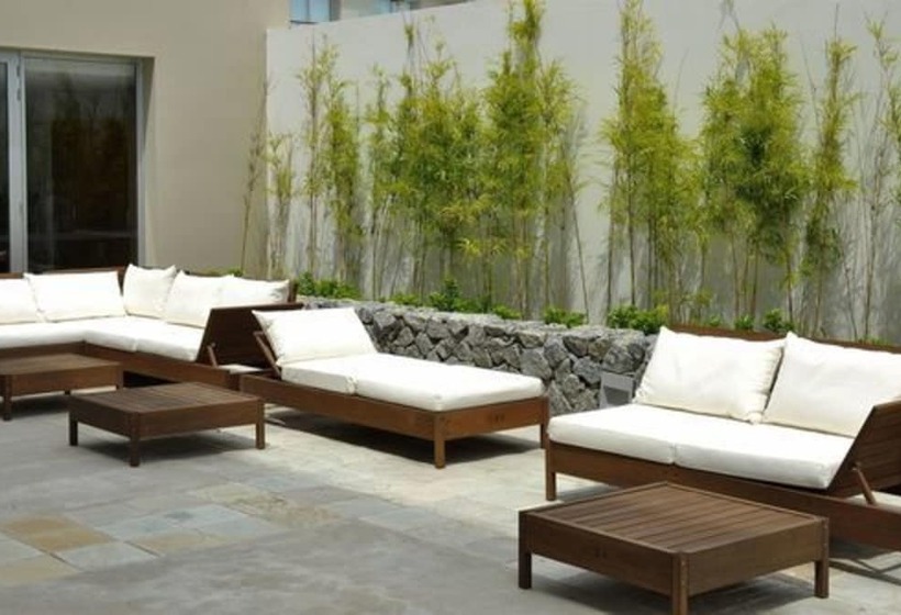 Real Colonia Hotel & Suites