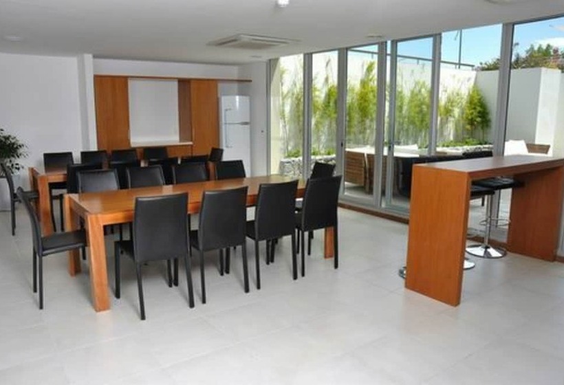 Real Colonia Hotel & Suites