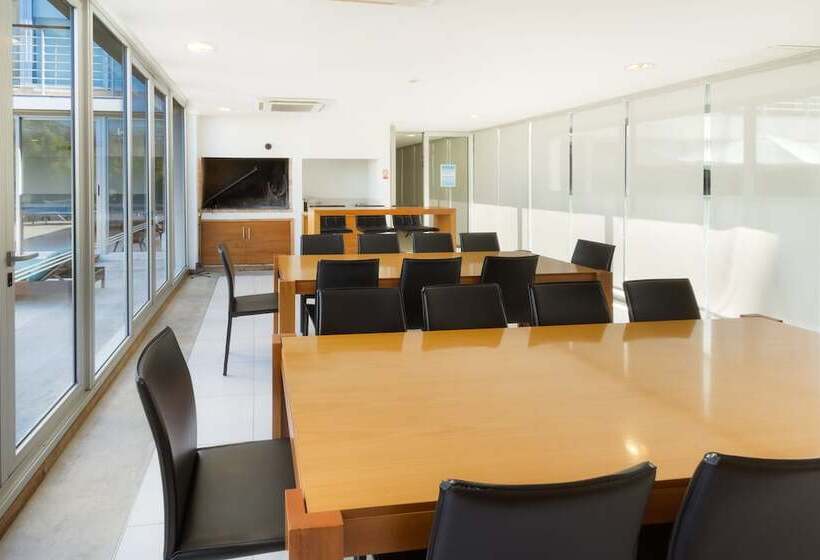 Real Colonia Hotel & Suites