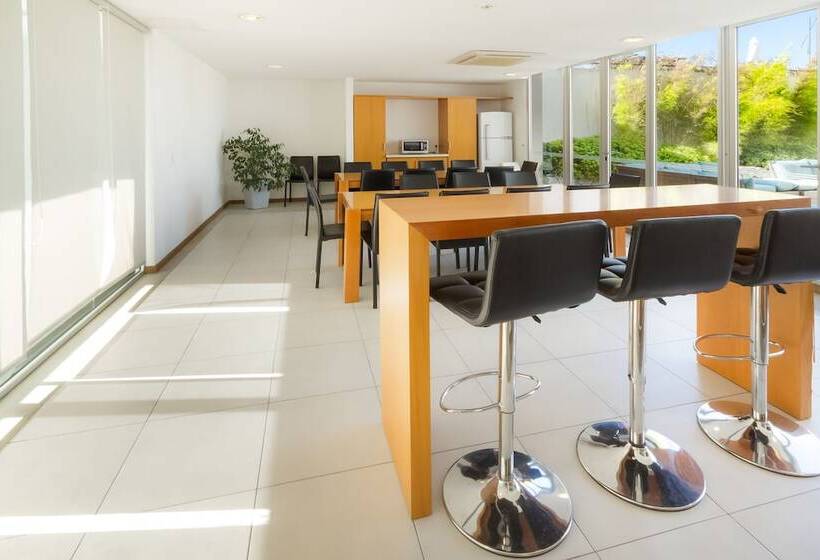 Real Colonia Hotel & Suites