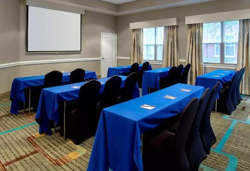 호텔 Residence Inn Tampa Suncoast Parkway At Northpointe Village