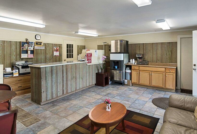 Отель Rodeway Inn