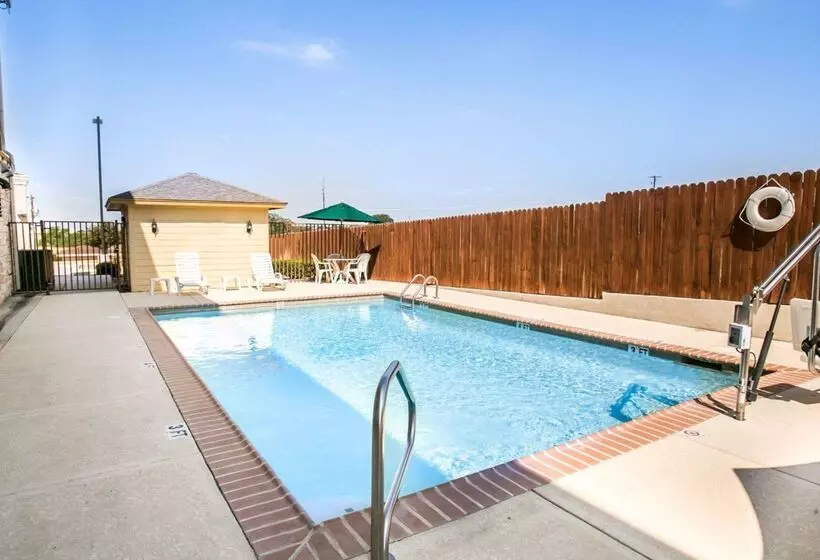 호텔 Sleep Inn & Suites Near Palmetto State Park