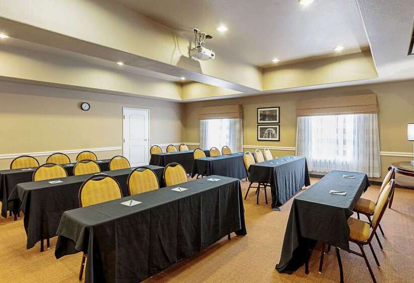 هتل Sleep Inn & Suites Tyler South