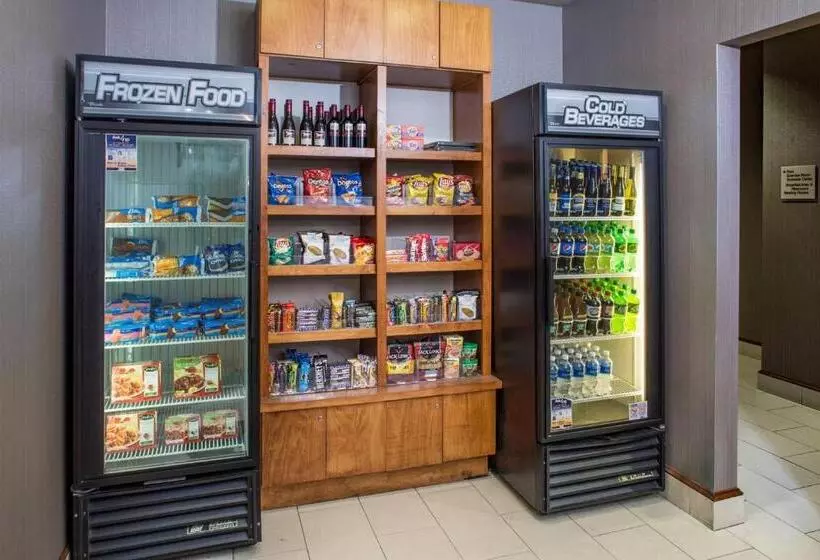 فندق Springhill Suites Hampton