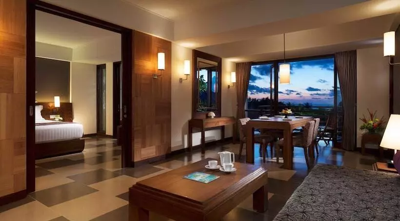 Sun Island Hotel & Spa Kuta