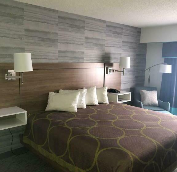 בית מלון כפרי Super 8 By Wyndham Manchester Airport