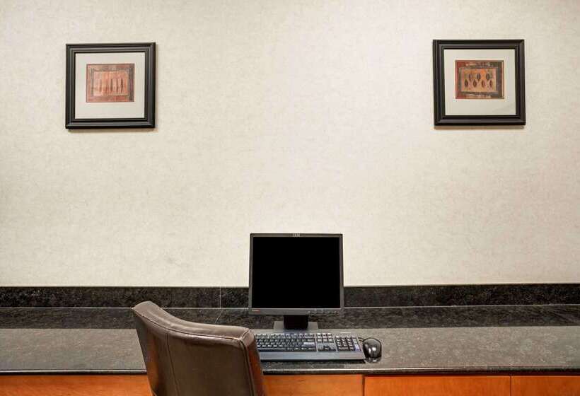 ホテル Wingate By Wyndham Atlanta Fairburn